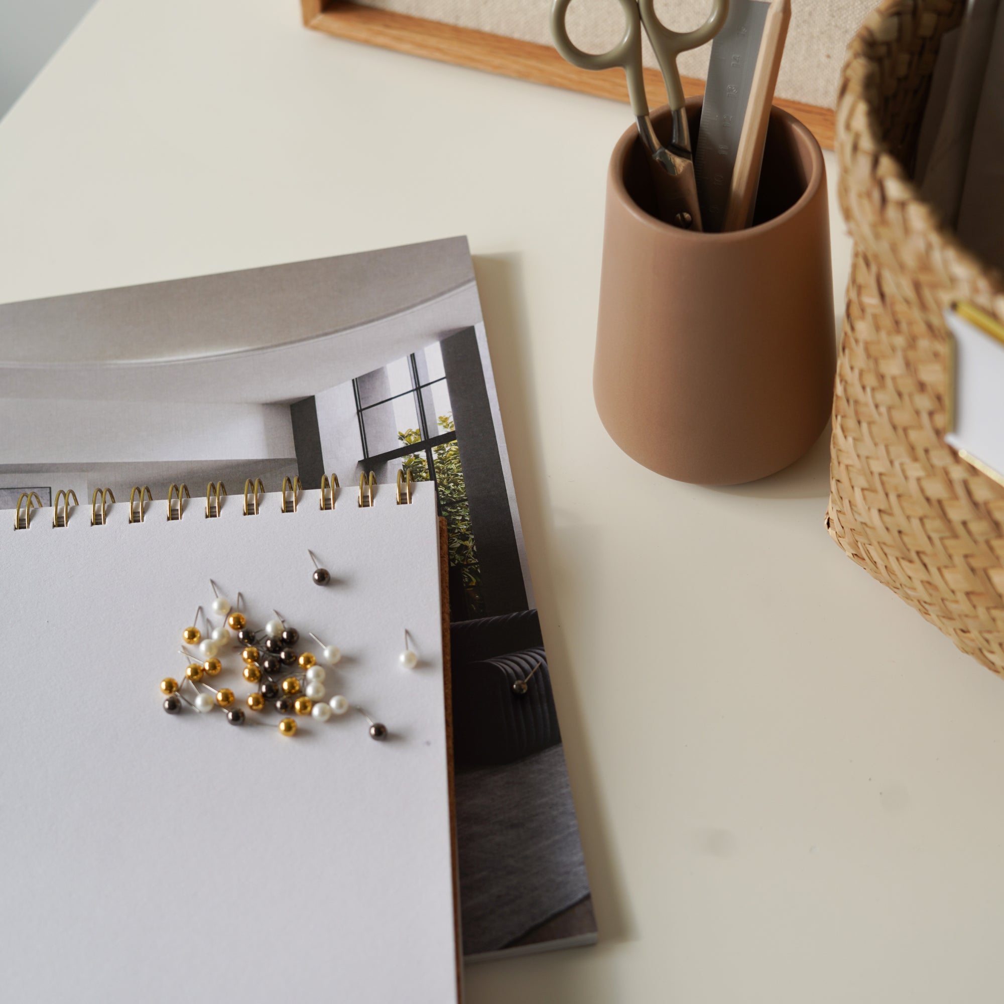 Cartography Pushpins – Stylish pushpins designed for maps, ideal for travel planning or wall décor. Perfect for marking destinations, routes, or memories on maps with elegance.