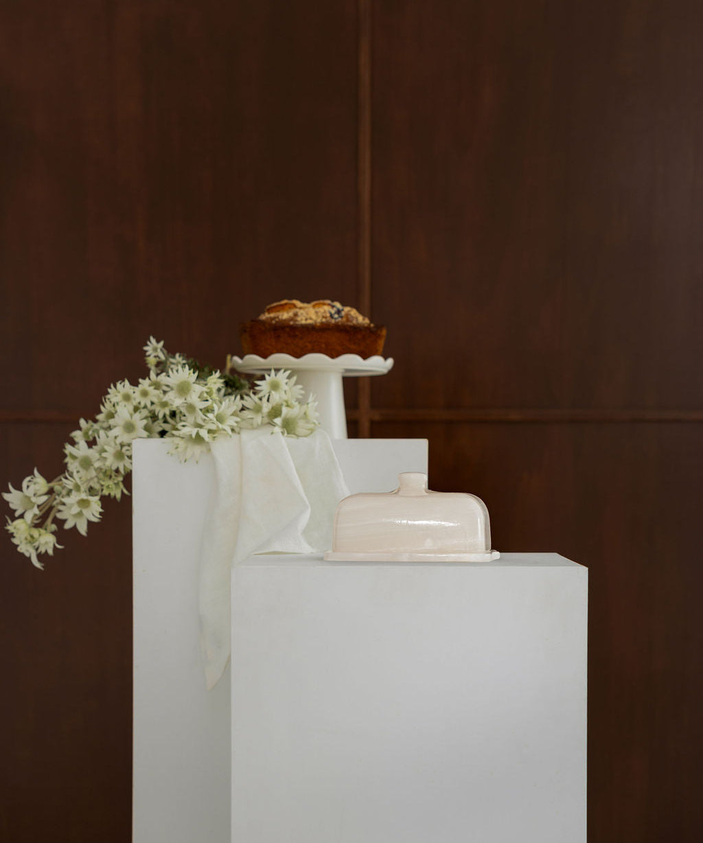 Cameo Oblong Cake Tray White Onyx
