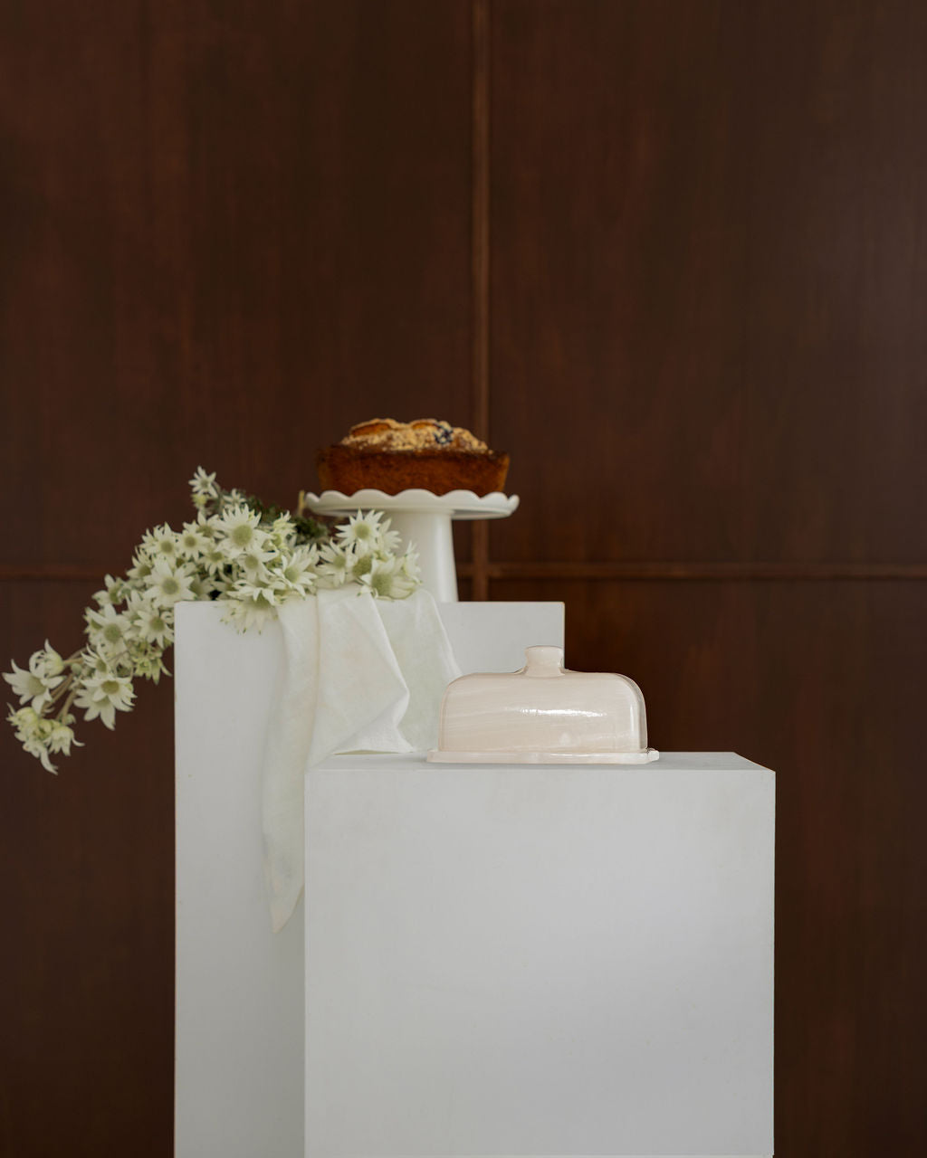Cameo Oblong Cake Tray White Onyx