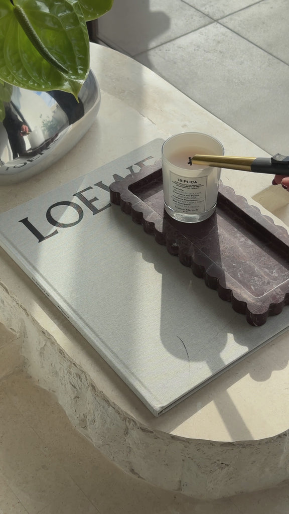 Palazzo Small Scalloped Bar Tray – Luxury narrow tray with scalloped edges, perfect for small spaces. Elegant design inspired by palatial architecture, ideal for bedroom, bathroom, or living room.